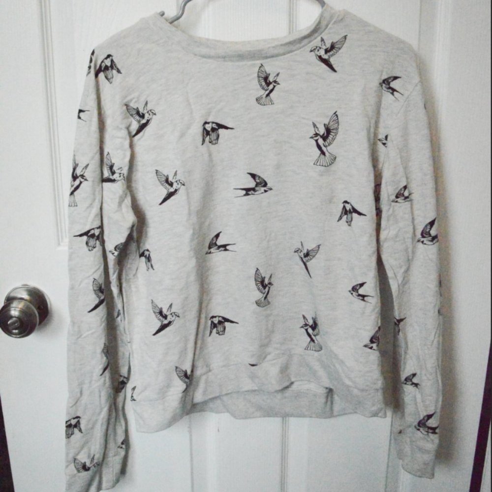 Women's Long Sleeve Shirt with Bird Pattern